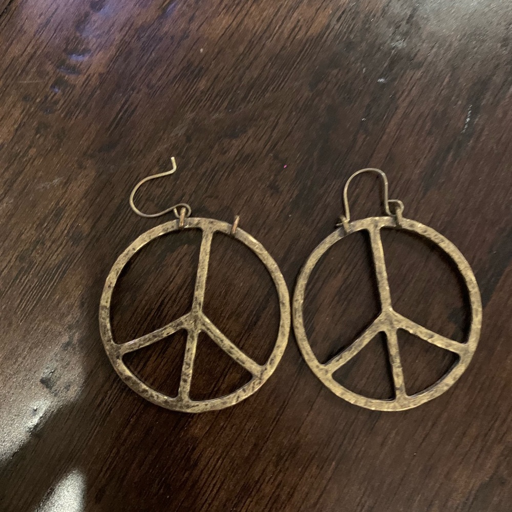 Lucky Brand peace sign earrings